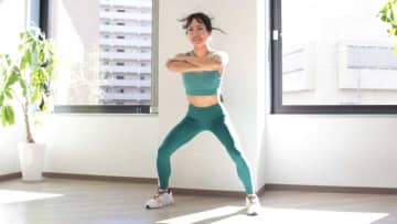 消費カロリー・脂肪燃焼の最強メニューは「ジャンピングスクワット」！効果と正しいやり方を解説