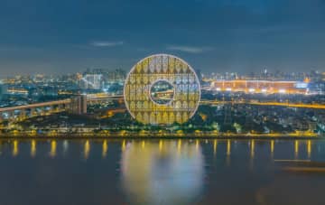 「最も醜い建築」と評された広州の「銅貨ビル」、2割引きでも誰も関心示さず―中国メディア