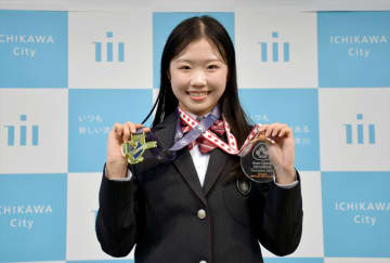 「新星」狙うはミラノで金　市川の中井さん　フィギュア快挙の17歳