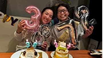 渋野日向子、笠りつ子をサプライズ祝福！　驚きのリアクションに「素敵な人達」「シ・ア・ワ・セ」