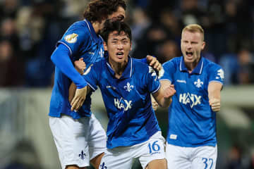 24歳日本人が「パーティーを台無しにした」　敵地で後半ATに決勝弾…現地報道「信じられない結末」