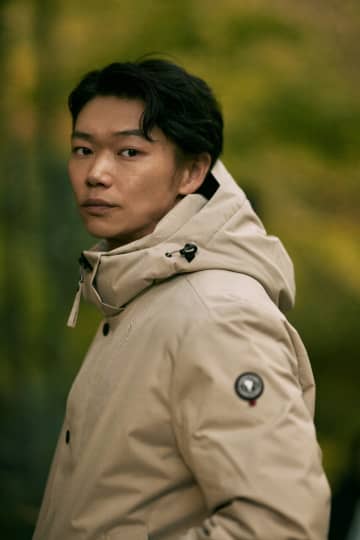 【俳優・笠松 将を起用】「命を守るダウン」CAPE HORNが贈る“日常に息づく冒険”！極地を知るイタリアブランドの冬の哲学