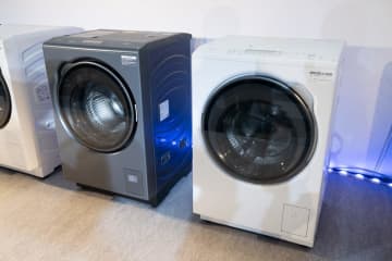 アクア、フラットな外観に刷新した“まっ直ぐドラム”。12kgのフラグシップ、10kgの薄型モデル