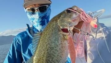 「このルアー、ビギナーでも釣れます。上級者が使ったらもうボコボコ（笑）」。そのバイト数の多さに誰もがきっと驚くはず。全国で激釣れのアイテムとは？