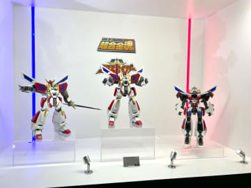「勇者エクスカイザー」より「超合金魂 キングエクスカイザー」参考展示【#魂ネイション2025】「エクスカイザー」合体再現も