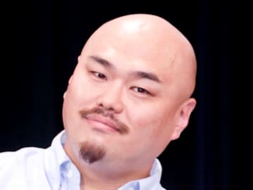 声が出せないクロちゃん、盲目芸人・濱田祐太郎とのドッキリ企画で新境地──SNSも「笑いに昇華してるの本当につよい」「感動巨編」の称賛