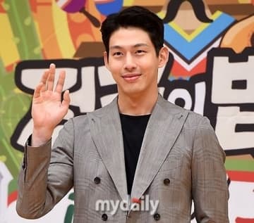 元UN チェ・ジョンウォン、ストーカー容疑で検察に送致