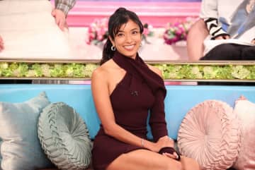 ローラが『トークィーンズ』に登場　人気絶頂のさなかに渡米　空白の10年間を初めて語る