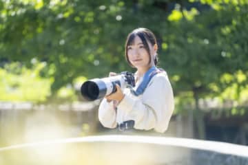 動物写真家・藍沙さんが町田の薬師池公園で見つけた“すぐそばの奇跡”身近な自然の美しさを伝える若き写真家にインタビュー