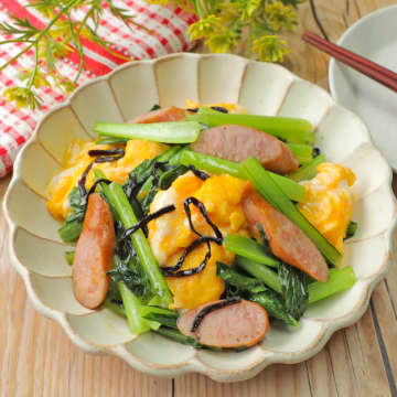 【寒い日の小松菜はこうやって食べて】「10分で感激の味」「昨日食べたけど今夜も作る」週7でも大歓迎の小松菜レシピ5選