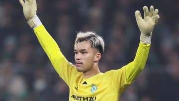 ブレーメン長田澪、Jリーグの月間ヤングプレーヤー賞に突然反応！「天才」とコメント