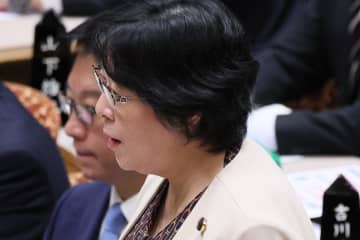 「キャラ濃い」立憲二世議員（56）　国会を騒然とさせた“ドタバタ質疑”にSNS爆笑、鈴木農相も笑顔でツッコミ答弁の「珍事」