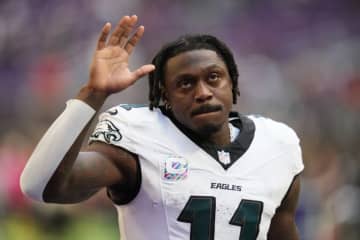 現状への不満をネット上で吐露も「謝るつもりはない」とイーグルスWRブラウン