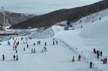中国でウインタースポーツブームが盛り上がり、産業規模22兆円超の見通し