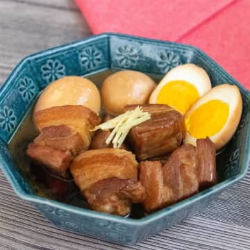 【だまされたと思って豚の角煮にコレ入れてみて】「感動級のおいしさ！」「家族から大好評だった」豚の角煮を格上げする隠し味レシピ