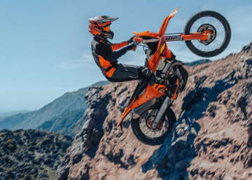 KTM 2026年型エンデューロ登場　新XC-Wシリーズ含む11モデル発表