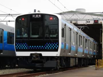 仙石線80年ぶりの新車「E131系」、12月1日デビュー！出発セレモニーも開催