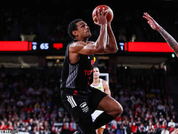 開幕節の再戦はA東京がサイズの決勝弾で宇都宮に勝利…勝敗を分けたラスト10分間の攻防