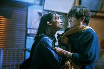 殺人衝動を抑えられないサイコパス青年　占い師マスターと運命が交錯　「マッド・フェイト 狂運」予告