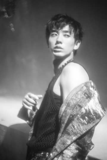 近藤頌利、俳優デビュー10周年記念写真集発売　マレーシアで撮影、ロングインタビューも収録