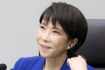 《愛用シャンプーは“鉄の女”と同じ》高市首相と親交30年の美容師語る“サナエヘア”の秘密