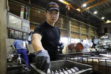 全国２７市区町村で「外国人１割社会」が現実に、住民比率トップは北海道占冠村の３６％　背景に働き手不足、「背に腹は代えられない」と雇い主【多文化共生企画】