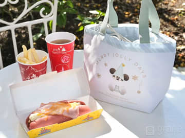 ホットドッグがグラタンに！？　ディズニーの『クリスマスフード』に驚き【スーベニア付き】