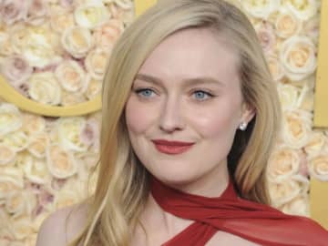 『アイ・アム・サム』『宇宙戦争』などに出演した子役出身のダコタ・ファニング、子役を特別扱いしないと明かす