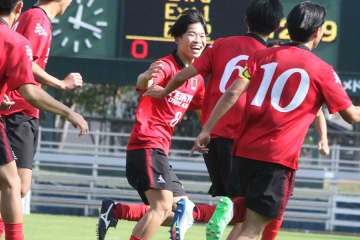 現日本代表も背負った伝統の“8”「え、俺なの？」　入学から18キロ増…全国で示す番号の価値