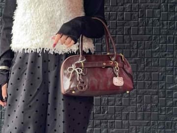 「秋冬のスタメン確定！」【SHEIN】で見つけた「レザー調バッグ」が大活躍！