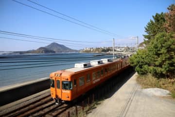 新車7000系と世代交代... 伊予鉄道700系「767編成」12月6日にラストラン さよならイベントも