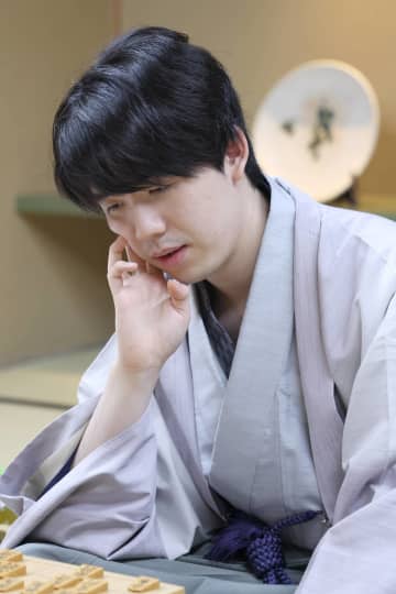 藤井聡太竜王、5連覇達成で永世称号を獲得！史上最年少＆史上3人目の快挙