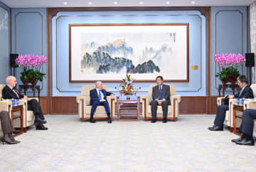 何立峰氏、米中関係全国委幹部と会見