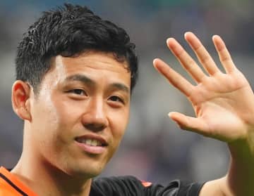 【日本代表】遠藤航がアリソンとブラジル戦を視聴「悔しそうにしていた」。キャプテン自身は「新たなモチベーションが生まれた」