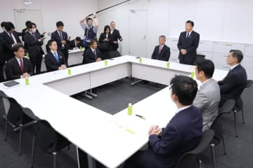 自民と維新、9条改正へ議論開始　連立合意通りの進展見通せず