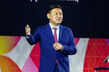 楽天モバイルがEBITDA黒字化を達成、三木谷氏「1000万回線達成へ」