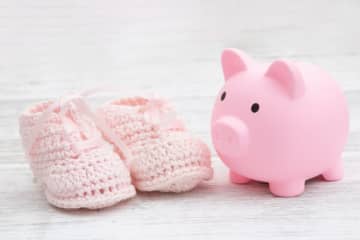 子ども名義で毎月1万円ずつ貯めていた口座が、100万円を超えました。子どもが社会人になったら渡す予定ですが、渡すときに贈与税はかかりますか？