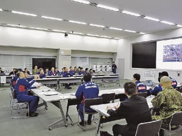 関東整備局／首都直下地震想定し防災訓練／２会場で道路啓開、支援物資輸送など