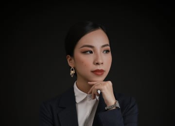 「ブランドより時間を買う」大人女子が実践する、浪費を資産化するお金の使い方。それはモノではなく習慣を作る仕組みに投資すること