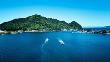 福井県の三方五湖で出会う静かな体験 電池で進む遊覧船が届ける新しい船旅