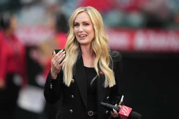 大谷翔平MVPを即祝福した人気女性「今でも気にかけて…」　笑顔の2ショットに集まる歓喜の声