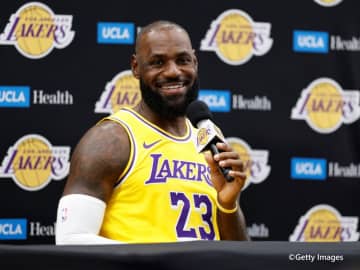 レブロンの復帰準備が着々と進行中…Gリーグチームの練習に参加し「痛みなし」の報告