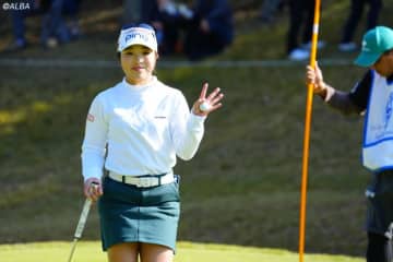 ＜中間速報＞三ヶ島かなが単独首位　佐久間朱莉3差、原英莉花は5差追走