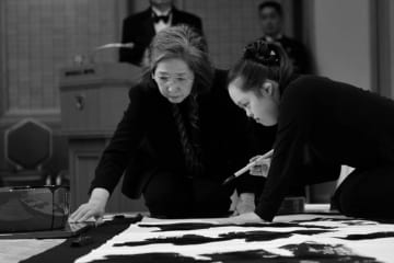 ダウン症の娘とは「魂」の意味が違う。彼女は平気で魂の世界で生きている【ダウン症の書家・金澤翔子さん】