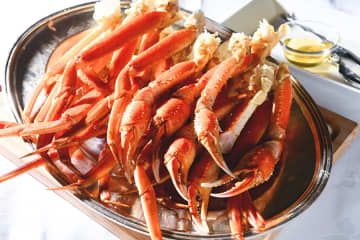 カニ食べ放題！神戸のビュッフェ３選、最安は５０００円台から