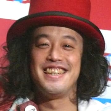 やついいちろう 50歳　妻・松嶋初音の妊娠を発表　2013年に結婚