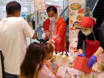 キユーピー 髙宮社長が店頭で推奨販売 買い物客とのリアル接点を重視