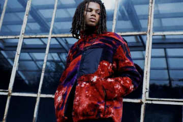 S'YTE×タイオンのリバーシブルダウンアウター、マーブル柄ボアブルゾン＆刺繍スカジャン