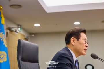 李大統領の支持率が「下落」…検察の “大庄洞事件”控訴放棄に48％が「適切でない」＝韓国