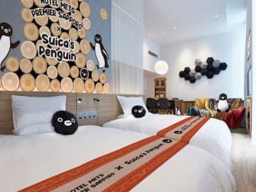 「JR東日本ホテルメッツ プレミア 札幌」にSuicaのペンギンのコンセプトルーム。持ち帰れるルームキーと巾着付き